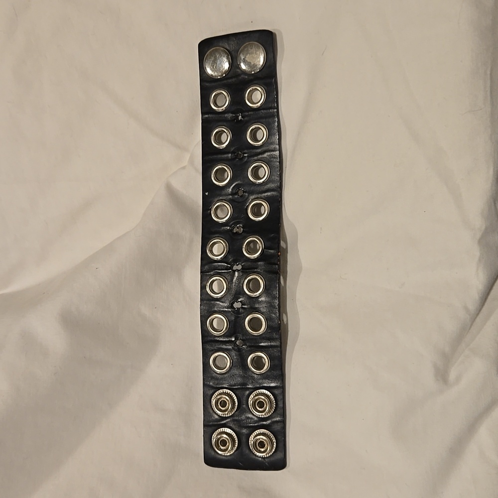 VTG Hot Topic Leather Cuff Bracelet